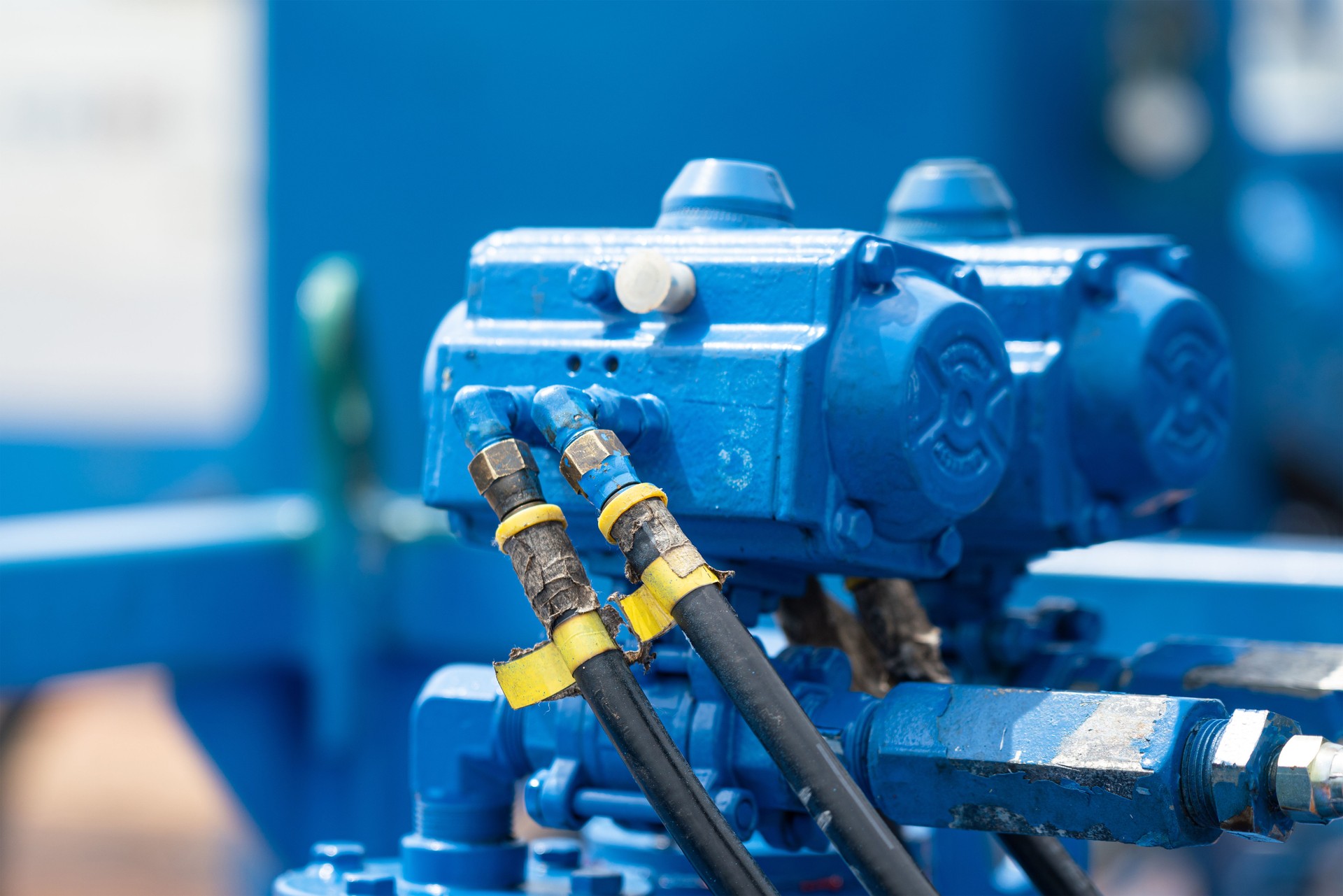 Hydraulic line of the machinery motor.
